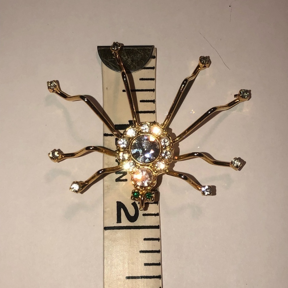 VINTAGE Estate Gold Tone Rhinestone Spider Bug Insect Brooch Pin 1.9” - Picture 5 of 5